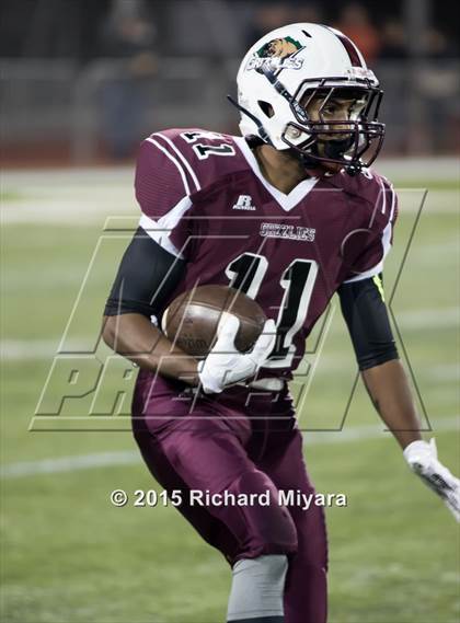 Thumbnail 3 in Exeter vs. Goffstown (NHIAA Division 1 Final) photogallery.