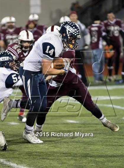 Thumbnail 2 in Exeter vs. Goffstown (NHIAA Division 1 Final) photogallery.