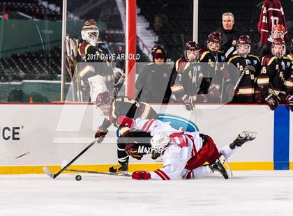 Thumbnail 2 in Boston College High vs. Catholic Memorial (Frozen Fenway) photogallery.