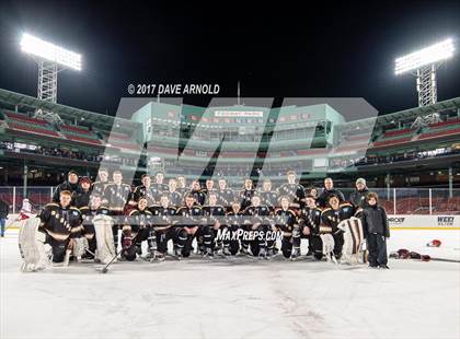 Thumbnail 3 in Boston College High vs. Catholic Memorial (Frozen Fenway) photogallery.