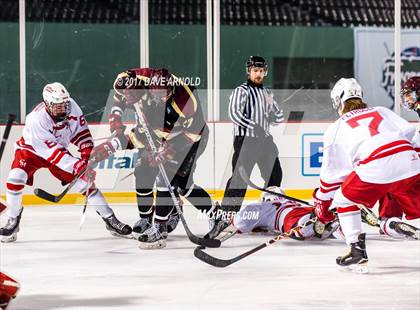 Thumbnail 2 in Boston College High vs. Catholic Memorial (Frozen Fenway) photogallery.