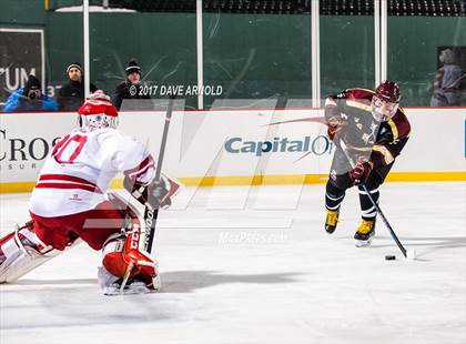 Thumbnail 2 in Boston College High vs. Catholic Memorial (Frozen Fenway) photogallery.