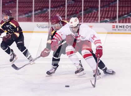 Thumbnail 3 in Boston College High vs. Catholic Memorial (Frozen Fenway) photogallery.