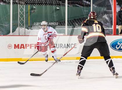 Thumbnail 1 in Boston College High vs. Catholic Memorial (Frozen Fenway) photogallery.