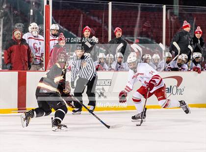 Thumbnail 1 in Boston College High vs. Catholic Memorial (Frozen Fenway) photogallery.