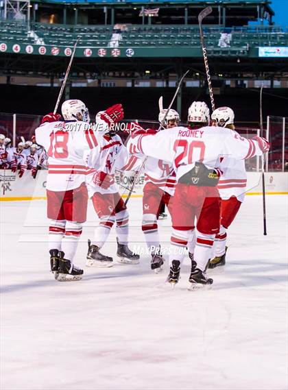 Thumbnail 3 in Boston College High vs. Catholic Memorial (Frozen Fenway) photogallery.
