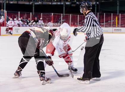 Thumbnail 1 in Boston College High vs. Catholic Memorial (Frozen Fenway) photogallery.