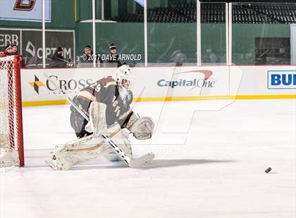 Thumbnail 3 in Boston College High vs. Catholic Memorial (Frozen Fenway) photogallery.