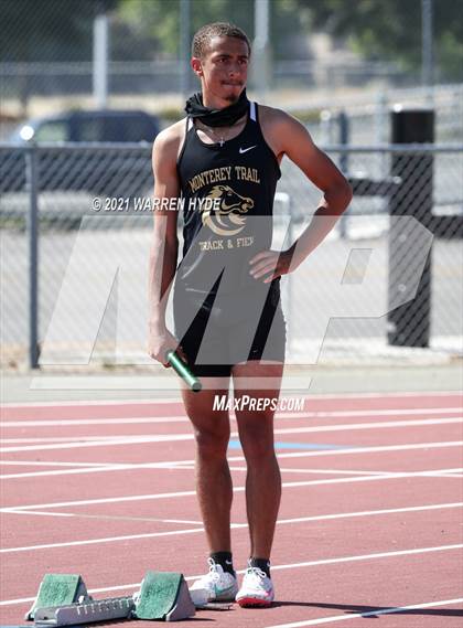 Thumbnail 3 in McClatchy @ Monterey Trail photogallery.