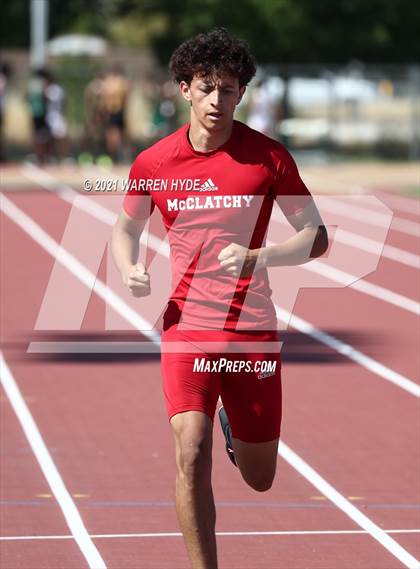Thumbnail 3 in McClatchy @ Monterey Trail photogallery.