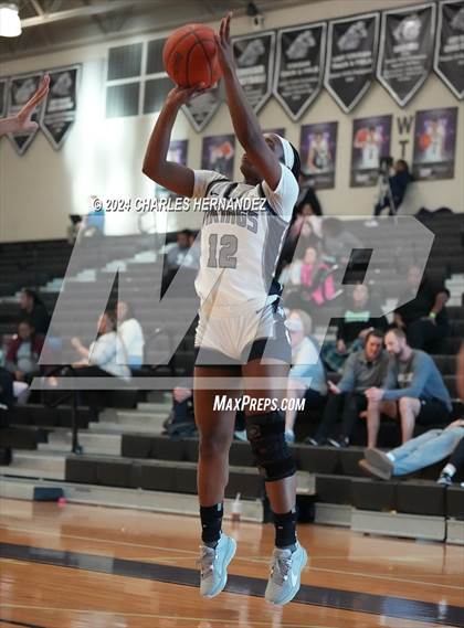 Thumbnail 2 in Bryan vs. Seven Lakes (Aggieland Invitational) photogallery.