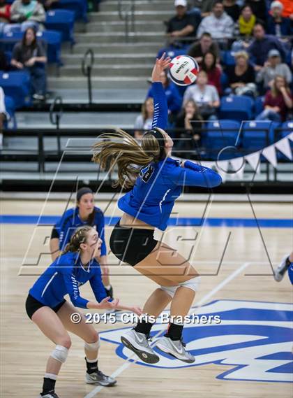 Thumbnail 3 in Har-Ber vs Conway (AAA 7A 2nd Round Playoff) photogallery.