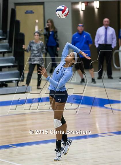 Thumbnail 2 in Har-Ber vs Conway (AAA 7A 2nd Round Playoff) photogallery.