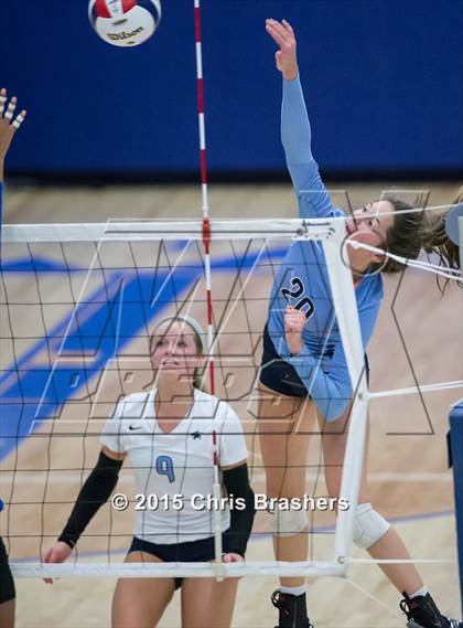 Thumbnail 1 in Har-Ber vs Conway (AAA 7A 2nd Round Playoff) photogallery.