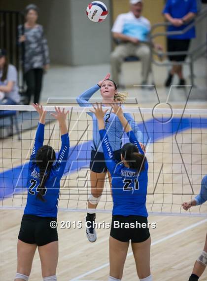 Thumbnail 1 in Har-Ber vs Conway (AAA 7A 2nd Round Playoff) photogallery.