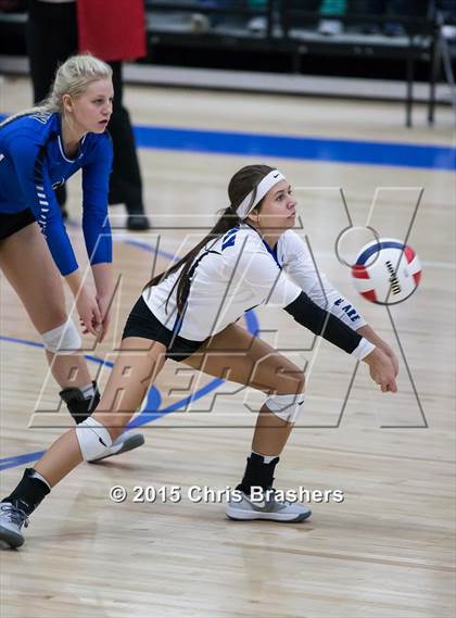 Thumbnail 2 in Har-Ber vs Conway (AAA 7A 2nd Round Playoff) photogallery.