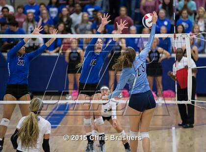 Thumbnail 2 in Har-Ber vs Conway (AAA 7A 2nd Round Playoff) photogallery.