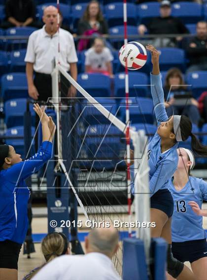 Thumbnail 3 in Har-Ber vs Conway (AAA 7A 2nd Round Playoff) photogallery.