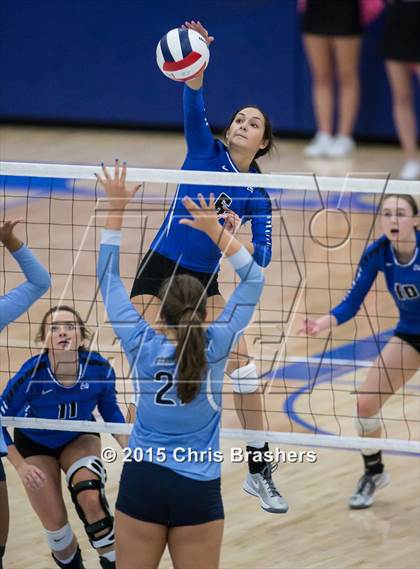 Thumbnail 3 in Har-Ber vs Conway (AAA 7A 2nd Round Playoff) photogallery.