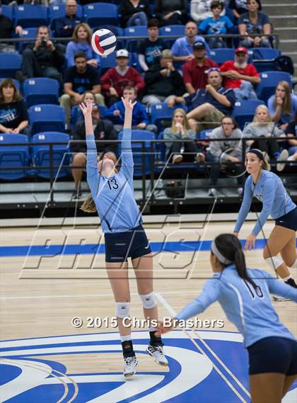 Thumbnail 2 in Har-Ber vs Conway (AAA 7A 2nd Round Playoff) photogallery.
