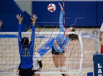 Thumbnail 2 in Har-Ber vs Conway (AAA 7A 2nd Round Playoff) photogallery.