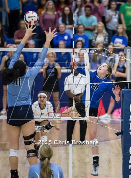 Thumbnail 3 in Har-Ber vs Conway (AAA 7A 2nd Round Playoff) photogallery.