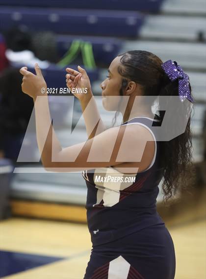 Thumbnail 2 in Baldwin @ Luella photogallery.