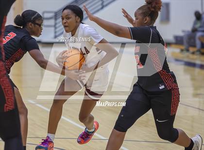 Thumbnail 2 in Baldwin @ Luella photogallery.