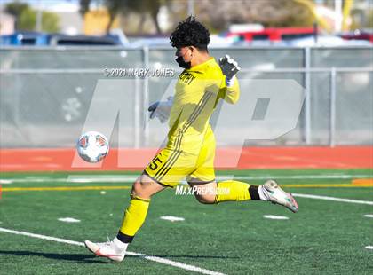 Thumbnail 2 in Brophy College Prep vs. Chaparral (AIA 6A Semifinal) photogallery.