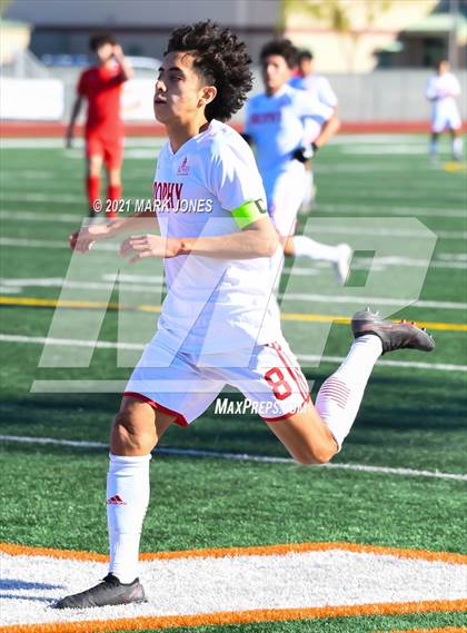 Thumbnail 2 in Brophy College Prep vs. Chaparral (AIA 6A Semifinal) photogallery.