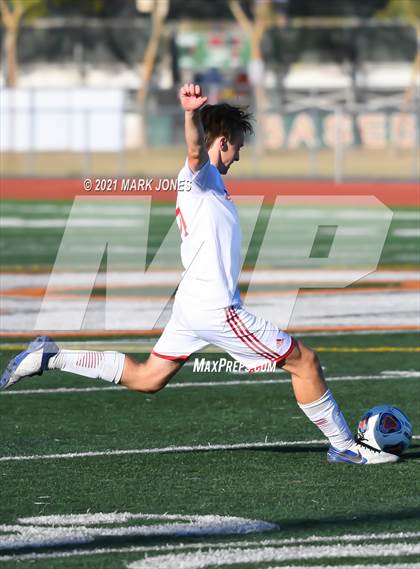 Thumbnail 3 in Brophy College Prep vs. Chaparral (AIA 6A Semifinal) photogallery.