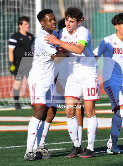 Thumbnail 3 in Brophy College Prep vs. Chaparral (AIA 6A Semifinal) photogallery.