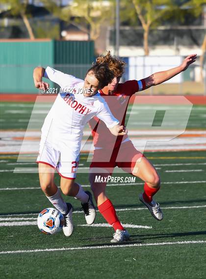 Thumbnail 1 in Brophy College Prep vs. Chaparral (AIA 6A Semifinal) photogallery.