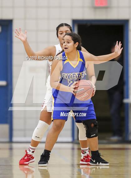 Thumbnail 2 in Exeter @ Kerman (Selma Shootout Tournament) photogallery.