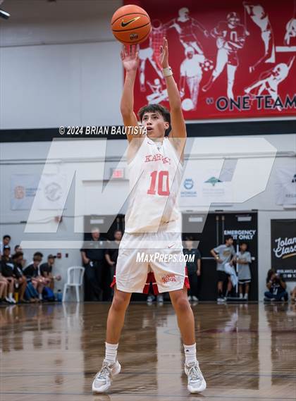 Thumbnail 3 in Kahuku vs Utah Prep (Iolani Classic) photogallery.