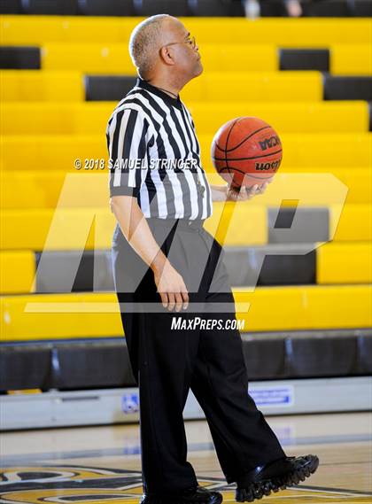 Thumbnail 3 in Hayward vs. American Canyon (Chabot MLK Classic Showcase) photogallery.
