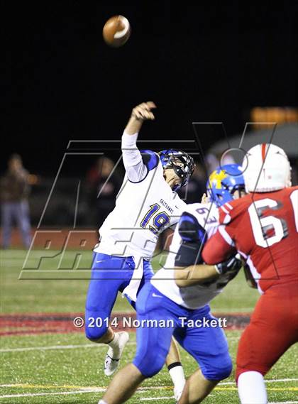 Thumbnail 1 in Hutchinson @ Maize photogallery.