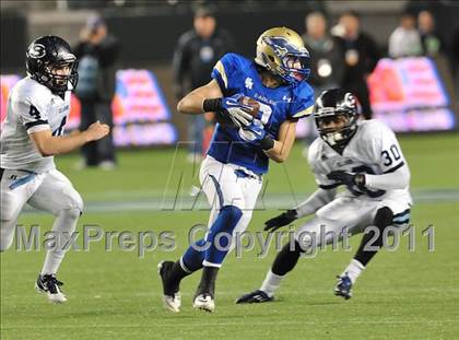 Thumbnail 2 in Bellarmine vs. Santa Margarita (CIF State D1 Final) photogallery.