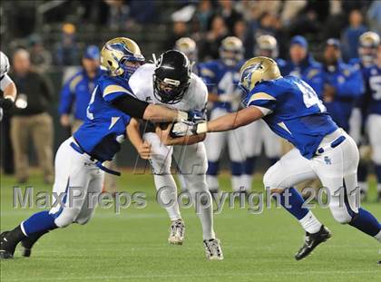 Thumbnail 2 in Bellarmine vs. Santa Margarita (CIF State D1 Final) photogallery.