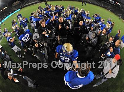 Thumbnail 2 in Bellarmine vs. Santa Margarita (CIF State D1 Final) photogallery.