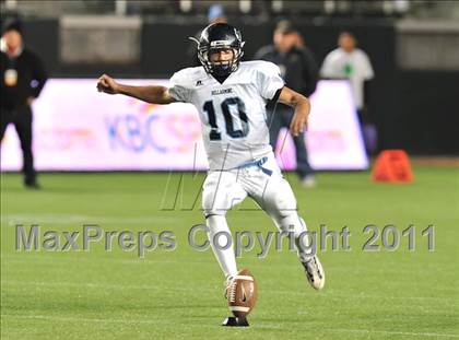 Thumbnail 2 in Bellarmine vs. Santa Margarita (CIF State D1 Final) photogallery.