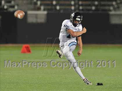 Thumbnail 2 in Bellarmine vs. Santa Margarita (CIF State D1 Final) photogallery.
