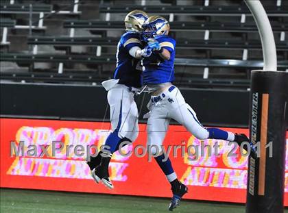 Thumbnail 3 in Bellarmine vs. Santa Margarita (CIF State D1 Final) photogallery.