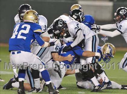 Thumbnail 2 in Bellarmine vs. Santa Margarita (CIF State D1 Final) photogallery.