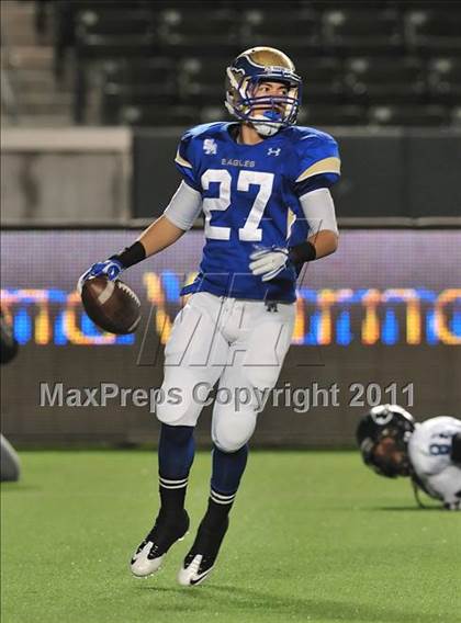 Thumbnail 3 in Bellarmine vs. Santa Margarita (CIF State D1 Final) photogallery.