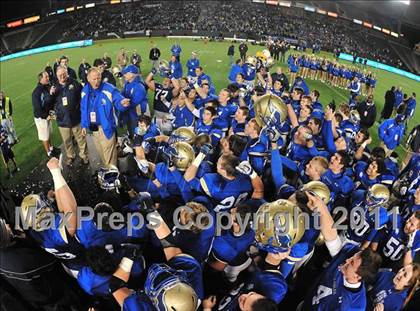 Thumbnail 2 in Bellarmine vs. Santa Margarita (CIF State D1 Final) photogallery.