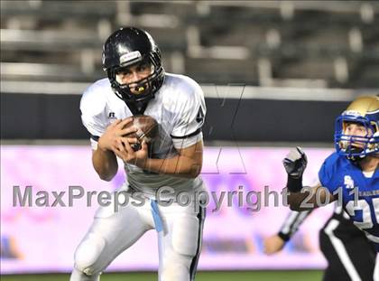 Thumbnail 3 in Bellarmine vs. Santa Margarita (CIF State D1 Final) photogallery.
