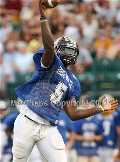 Thumbnail 3 in Eddie Meath Senior All-Star Game (Section 5) photogallery.
