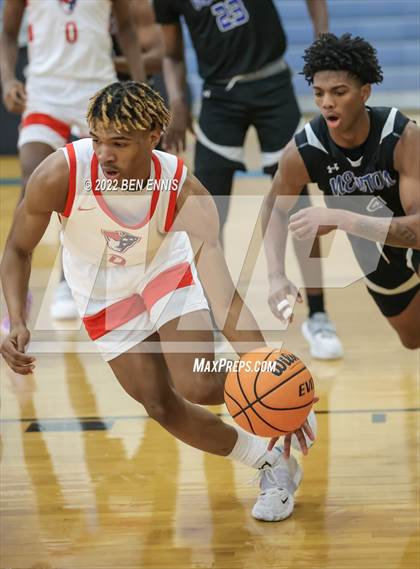 Thumbnail 2 in Newton vs Cumberland Christian Academy (MLK Hardwood Classic) photogallery.