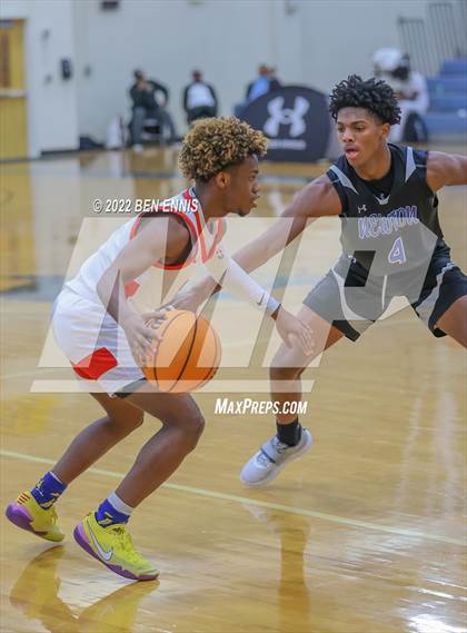Thumbnail 2 in Newton vs Cumberland Christian Academy (MLK Hardwood Classic) photogallery.